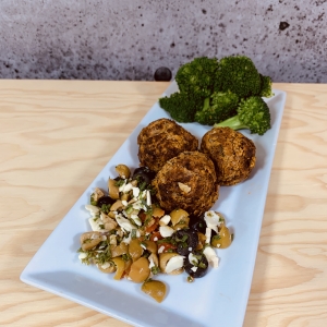 Commandez repas prêt à manger végétarien, boulettes de patates douces olives et feta